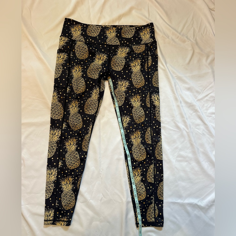 CVG Women’s Black Leggings With Pineapple Print “Fineapple” Sz XXL - Picture 4 of 6
